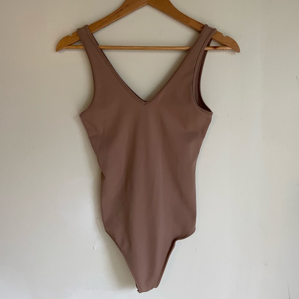 Abercrombie & Fitch - Soft A&F Collection - Taupe - V-neck Bodysuit